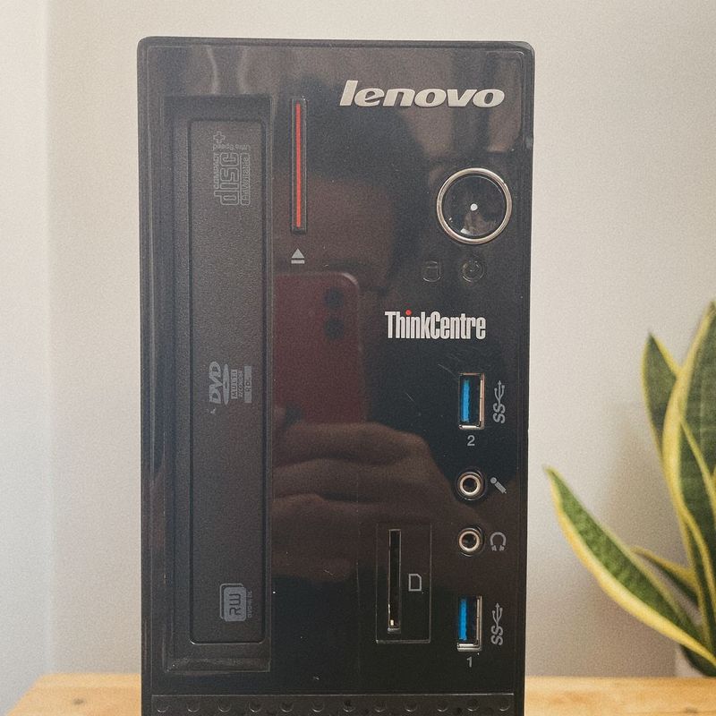 Lenovo E93 2.jpg